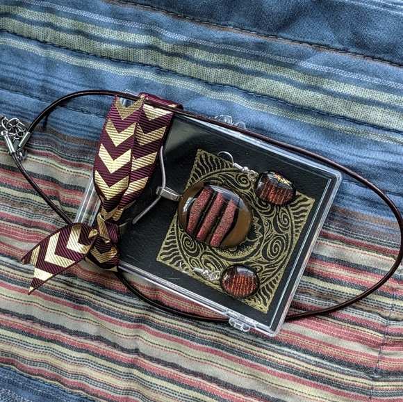 Brown&Gold SoftGlass Dichroic Pendant/Earring set - Picture 6 of 6